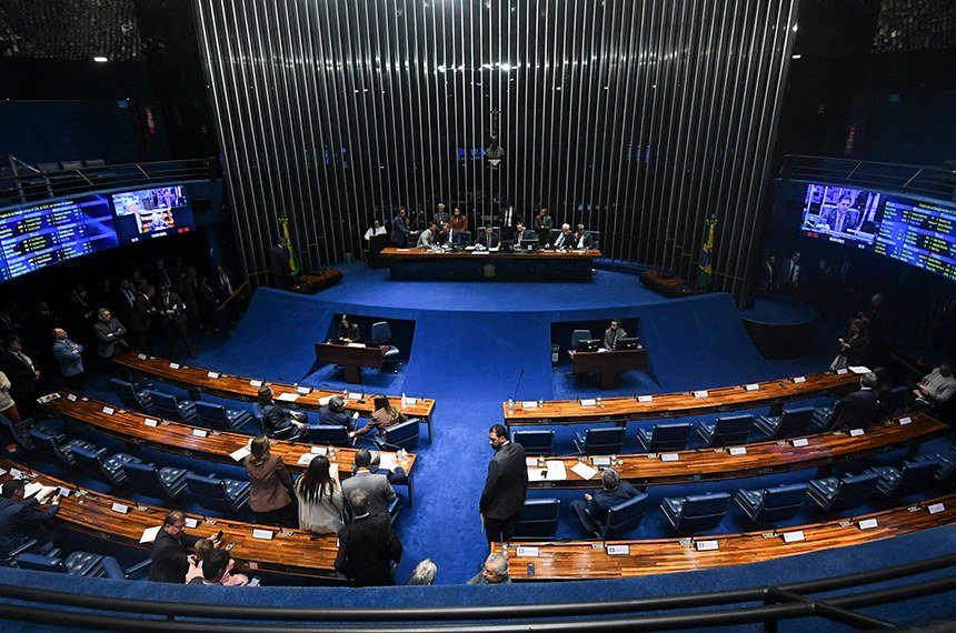 Senado aprova em primeiro turno nova regra para precatórios